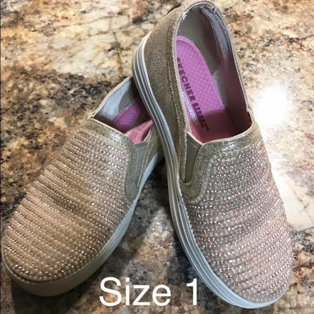 Girls shoes